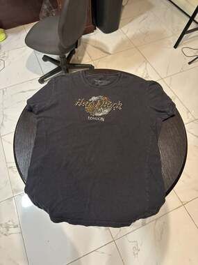 Hard Rock Cafe London Black Rhinestone Crystal Graphic T-Shirt XL